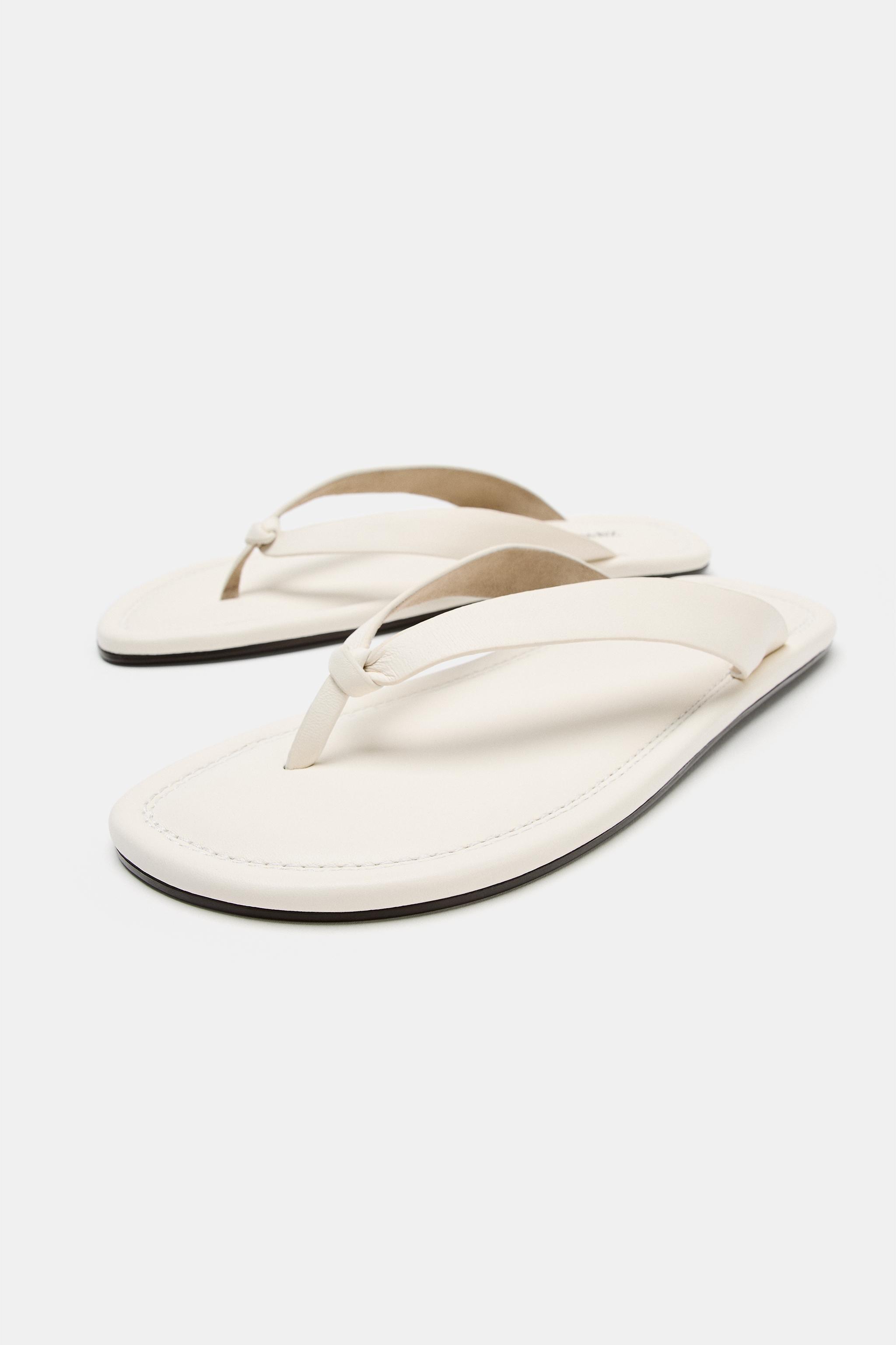SANDALES PLATES EN CUIR